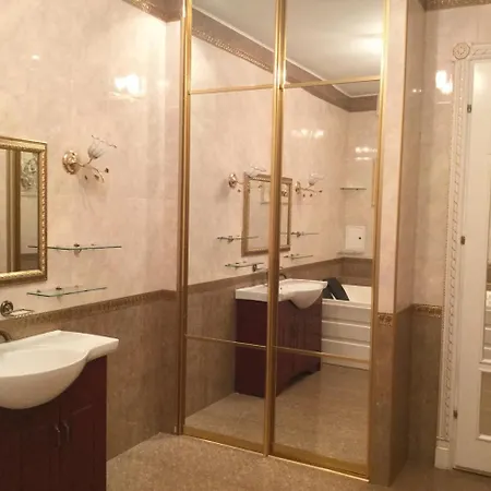 Vicino Al Mare Apartment *